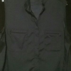 Zippered vest
